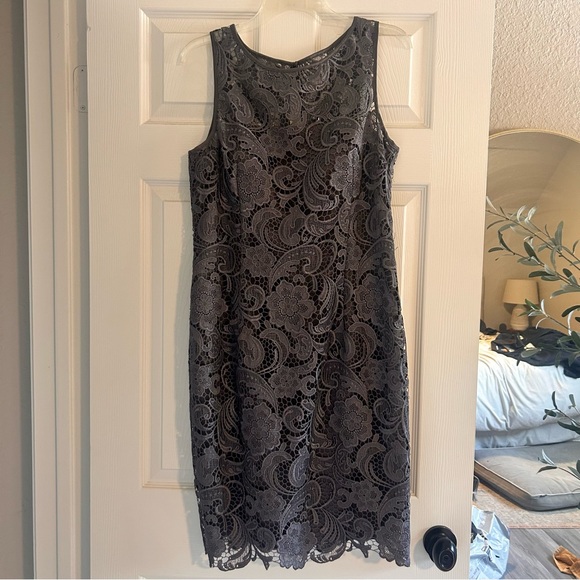 Cache Floral Embroidered Cocktail Dress - Picture 2 of 6